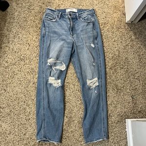 Hollister curvy high rise mom jeans